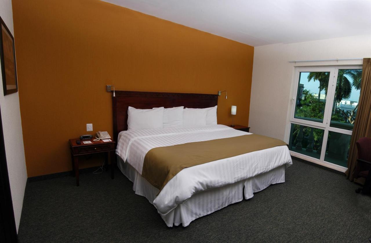 Hs Hotsson Smart Value Tampico Hotel Exterior photo