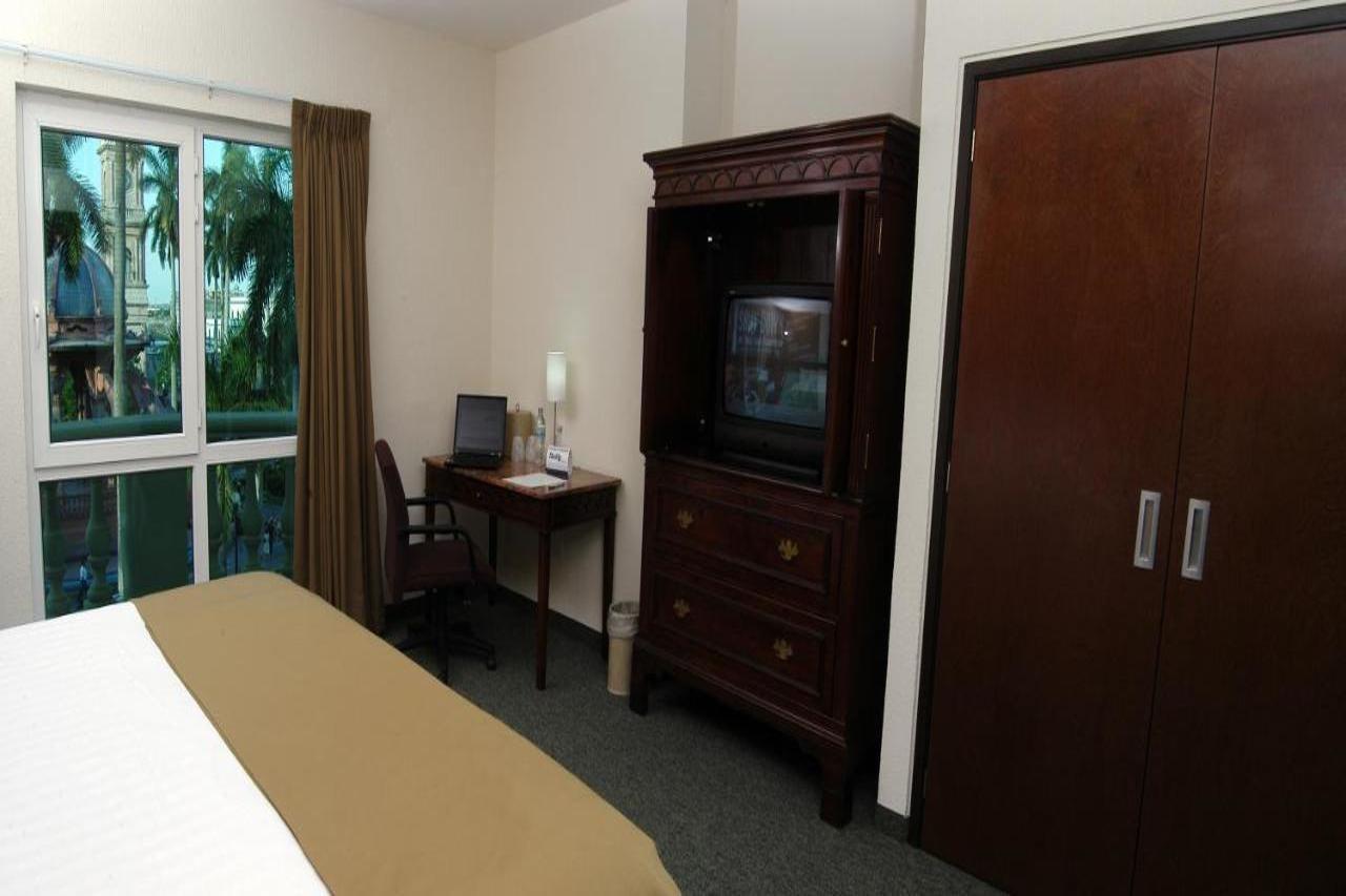 Hs Hotsson Smart Value Tampico Hotel Exterior photo