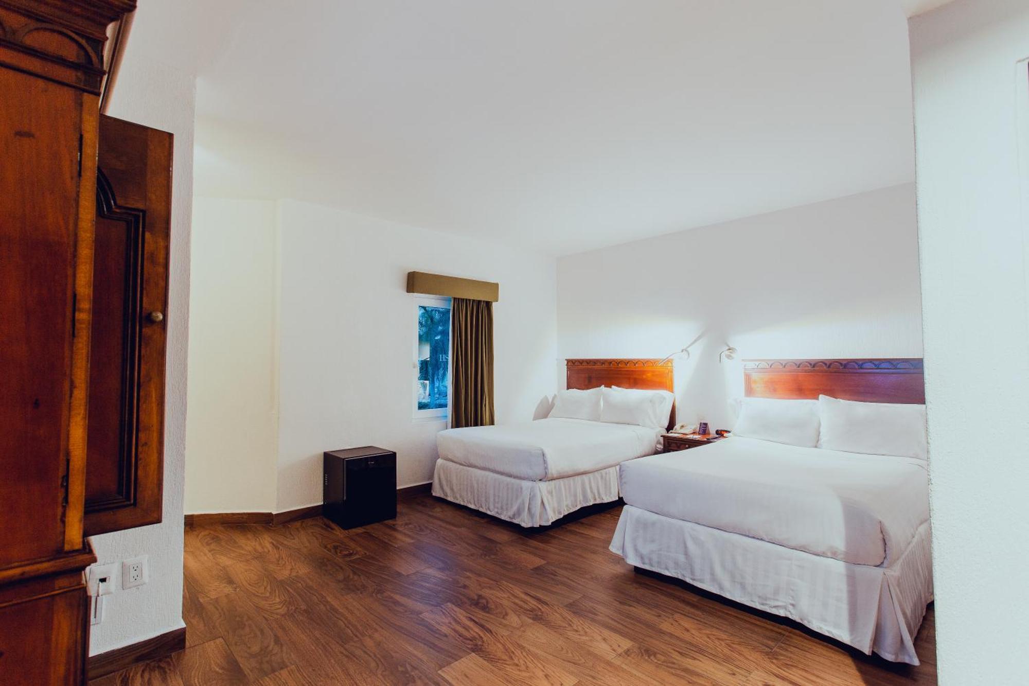 Hs Hotsson Smart Value Tampico Hotel Exterior photo