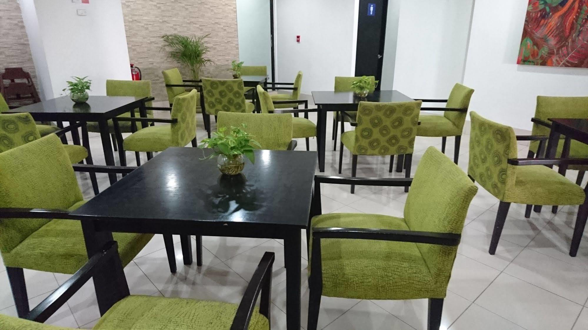 Hs Hotsson Smart Value Tampico Hotel Exterior photo